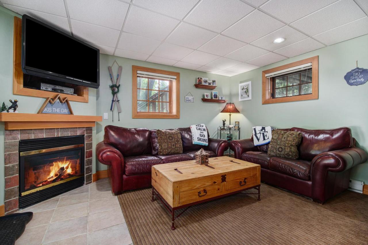 Aparthotel Boyne Mountain Getaway, Unit B Boyne Falls Esterno foto